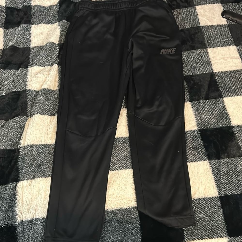 nike dri-fit sweat pants